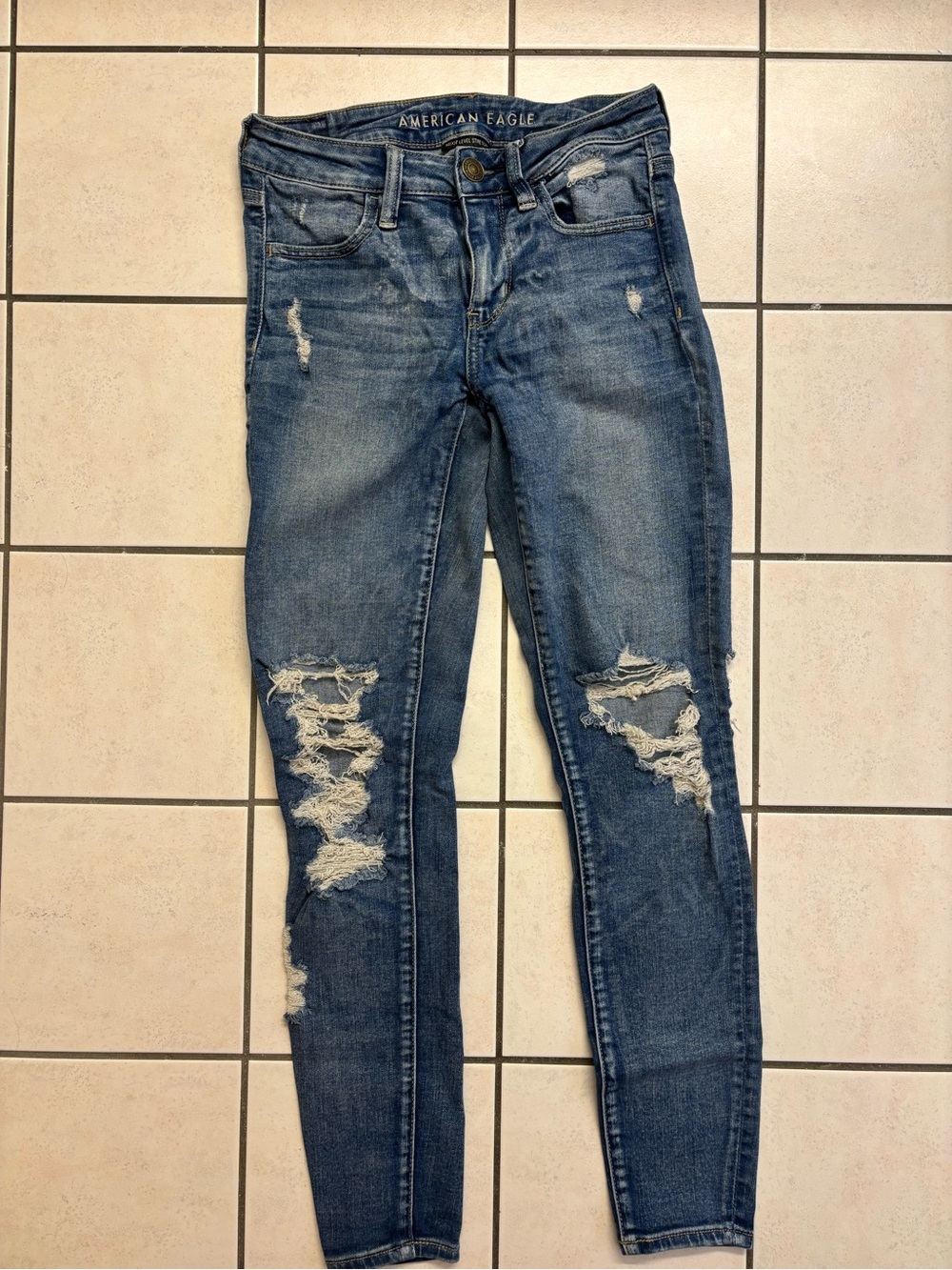 American Eagle Light Wash Distressed Next Level Stretch 2 Regular Jeans Jegging